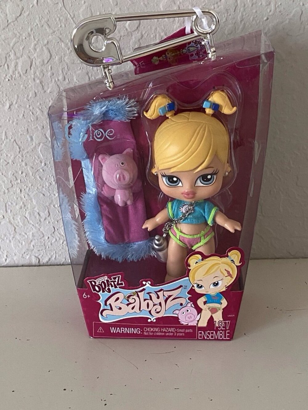 Bratz Babyz Cloe Collectible Fashion Doll W/Real Fashions & Pet Pig 5" NEW